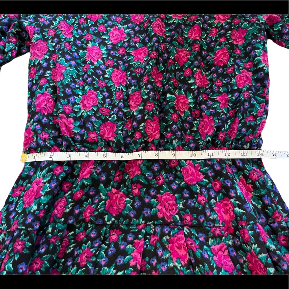 SOLD Vintage Pioneer Style Floral Long Sleeve Dress - Picture 14 of 16
